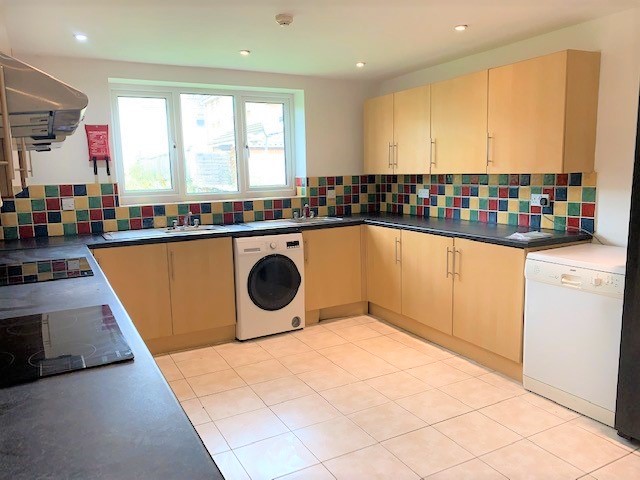 8 Bedroom Student Home – Woodville Road