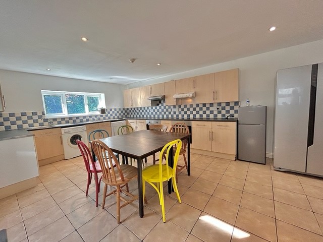 8 Bedroom Student Home – Woodville Road
