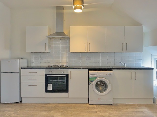 1 Bedroom Apartment – Glynrhondda Street