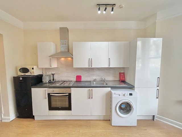 1 Bedroom Apartment – Glynrhondda Street
