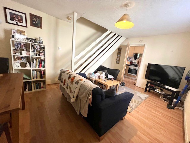 2 Bedroom House – Richmond Road