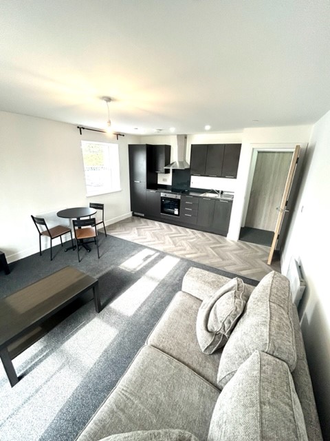 3 Bedroom Apartment – Richmond Road