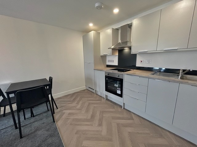 3 Bedroom Duplex Apartment – Richmond Road