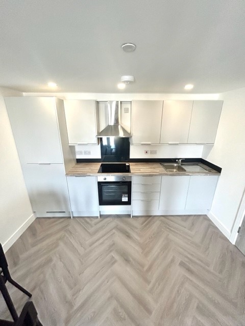 3 Bedroom Duplex Apartment – Richmond Road