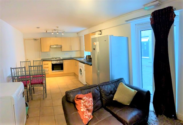 4 Bedroom student Home – Glynrhondda Street