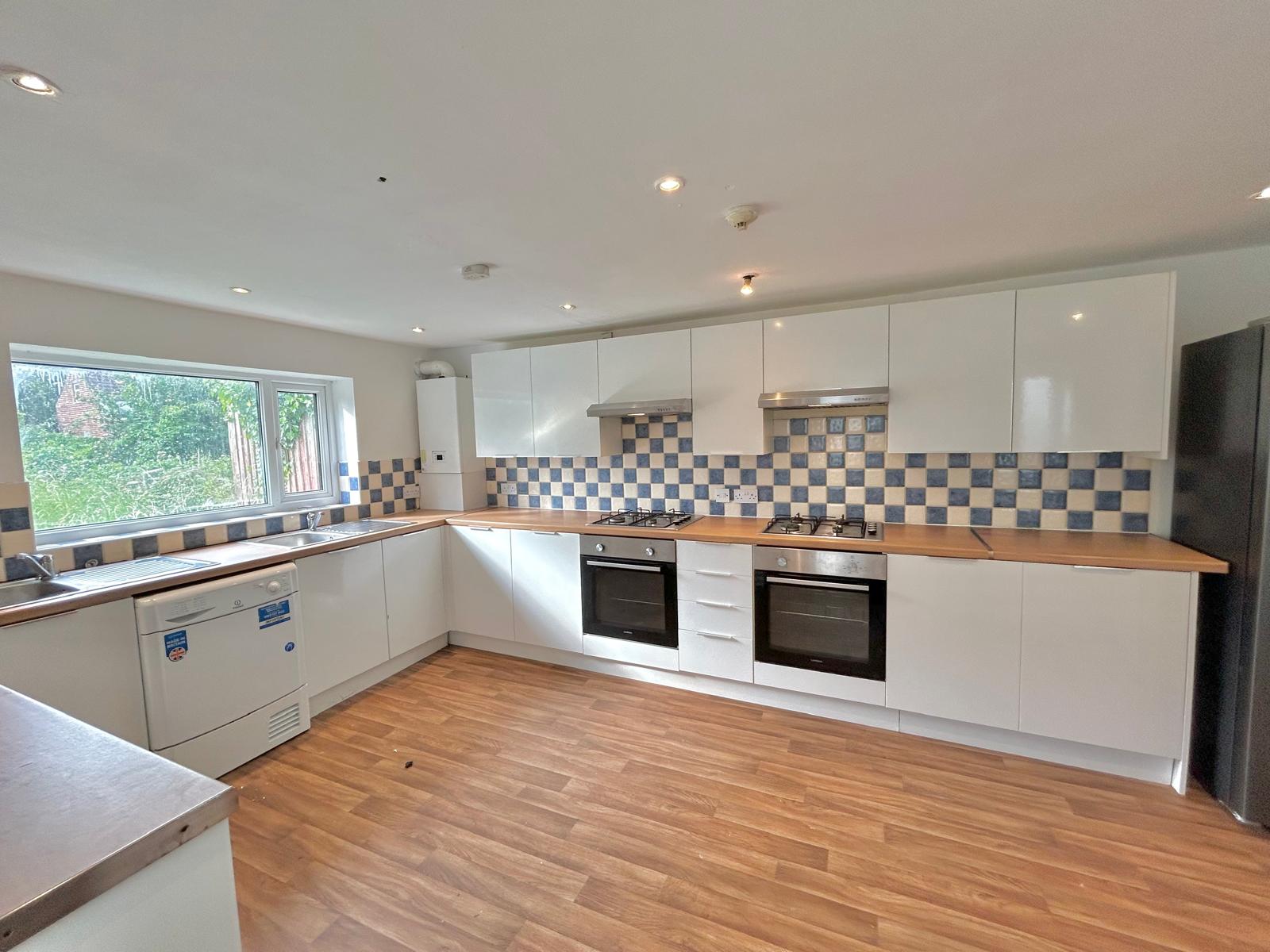 8 Bedroom Student Home – Woodville Road