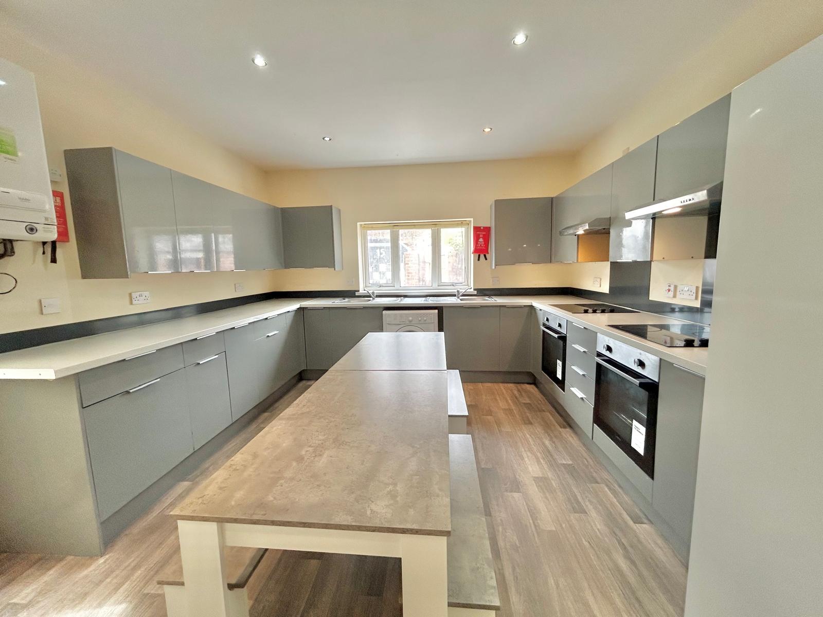 8 Bedroom Student Home – Woodville Road