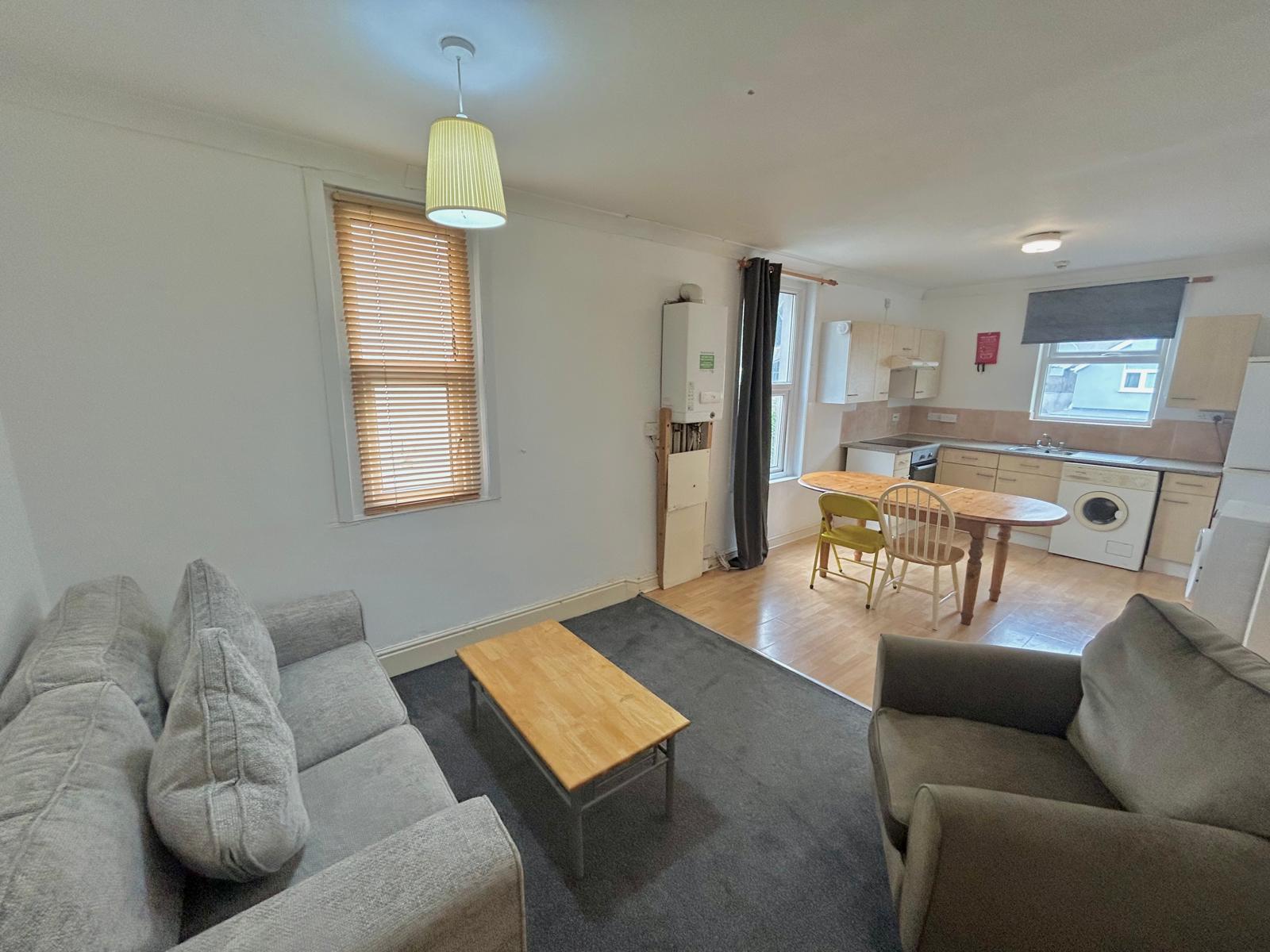 3 Bedroom Student Home – Glynrhondda Street