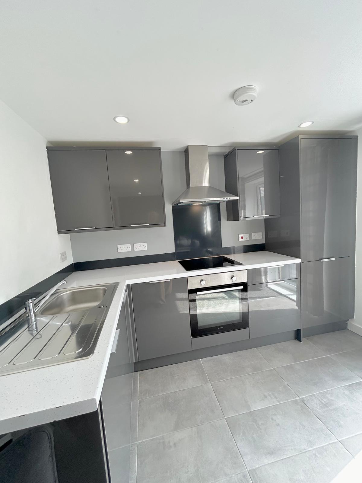 3 Bedroom Duplex Apartment – Richmond Road