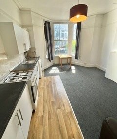 1 Bedroom Apartment – Glynrhondda Street