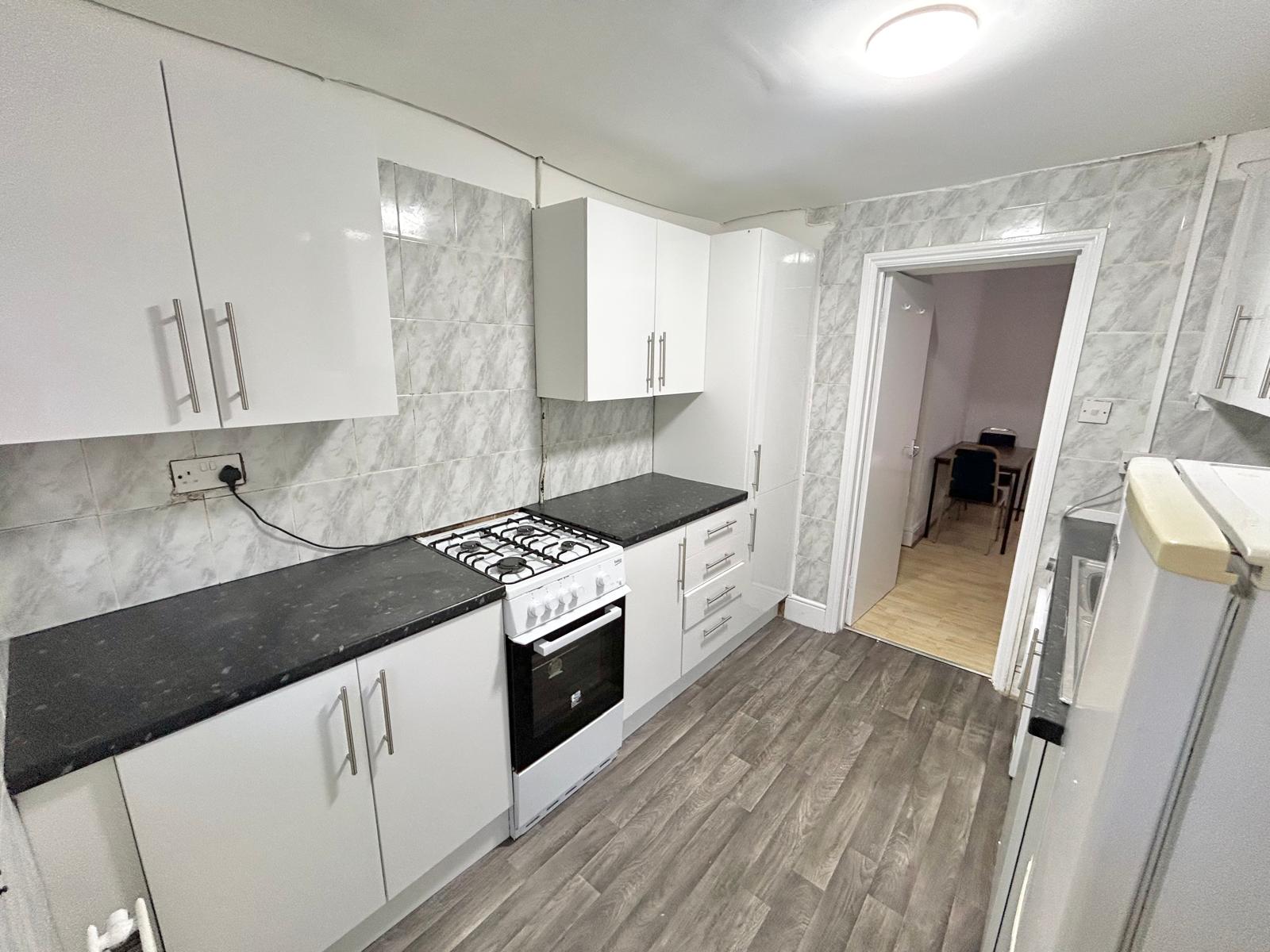 3 Bedroom Family Home – Cathays Terrace